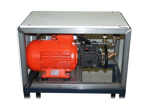 OERTZEN S 334 VA АВД вид сзади