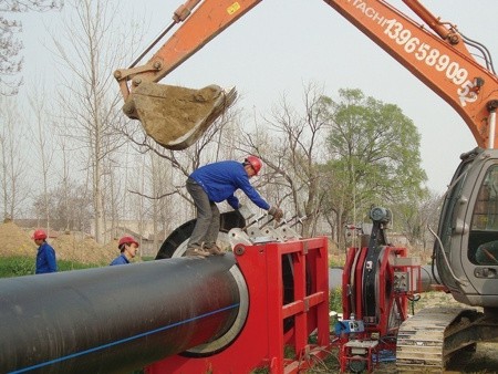 Машина электрическая для сварки пластиковых труб, применение