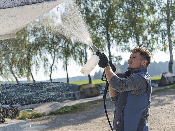 Пистолет М2000, применение